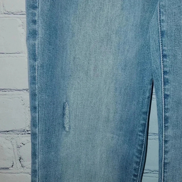 Wonderly Jeans Womens 4R Denim Mid Rise Straight Slighty Distressed Light Blue - Picture 4 of 13